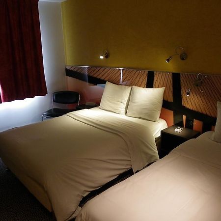 Hotel Logitel Saint-Doulchard Kültér fotó