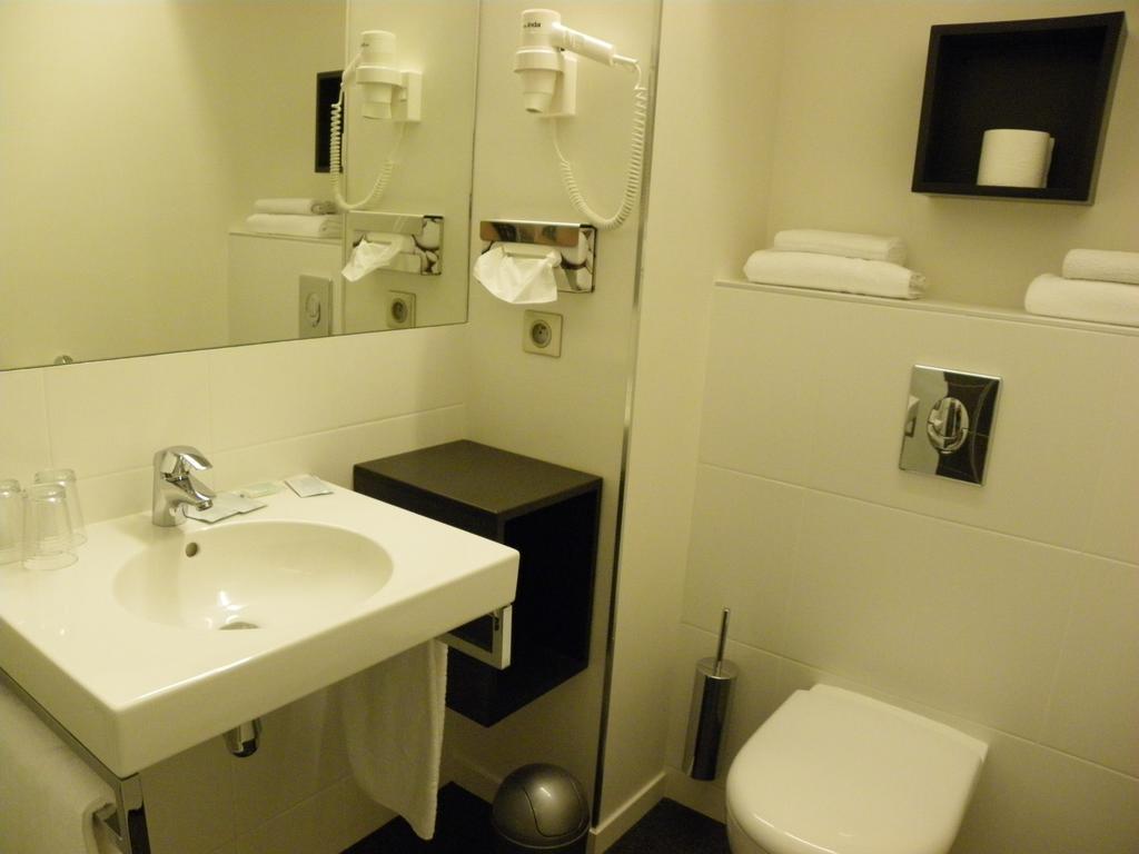 Hotel Logitel Saint-Doulchard Szoba fotó