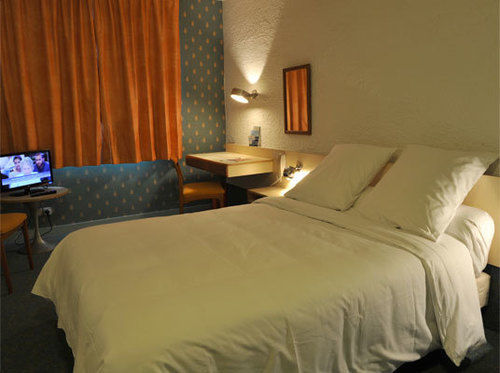 Hotel Logitel Saint-Doulchard Kültér fotó