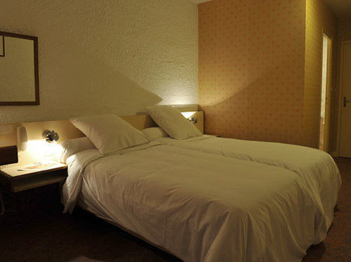 Hotel Logitel Saint-Doulchard Kültér fotó